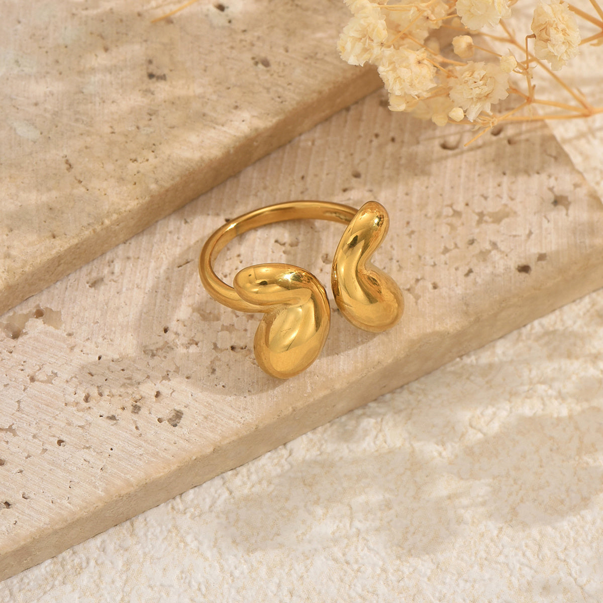 Lxalry Gold Butterfly Ring